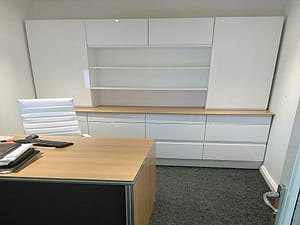 white j-handleless office furniture white j office