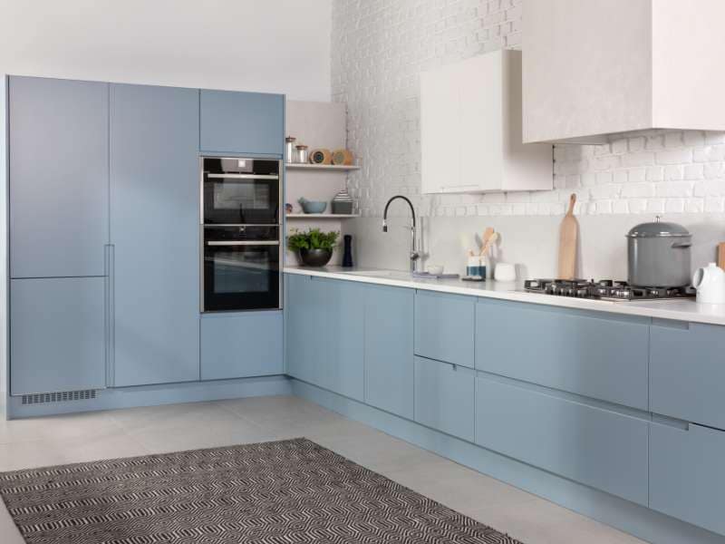 DKB fitted kitchen 2 (800px by 600px) Placeholder 2 (800px by 600px)
